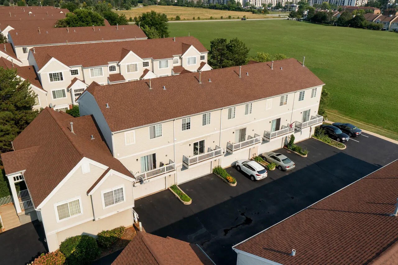 Building Photo - 9411 Harrison St