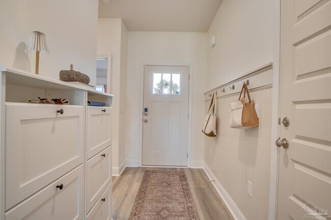 Building Photo - 8130 Fir Tree Dr