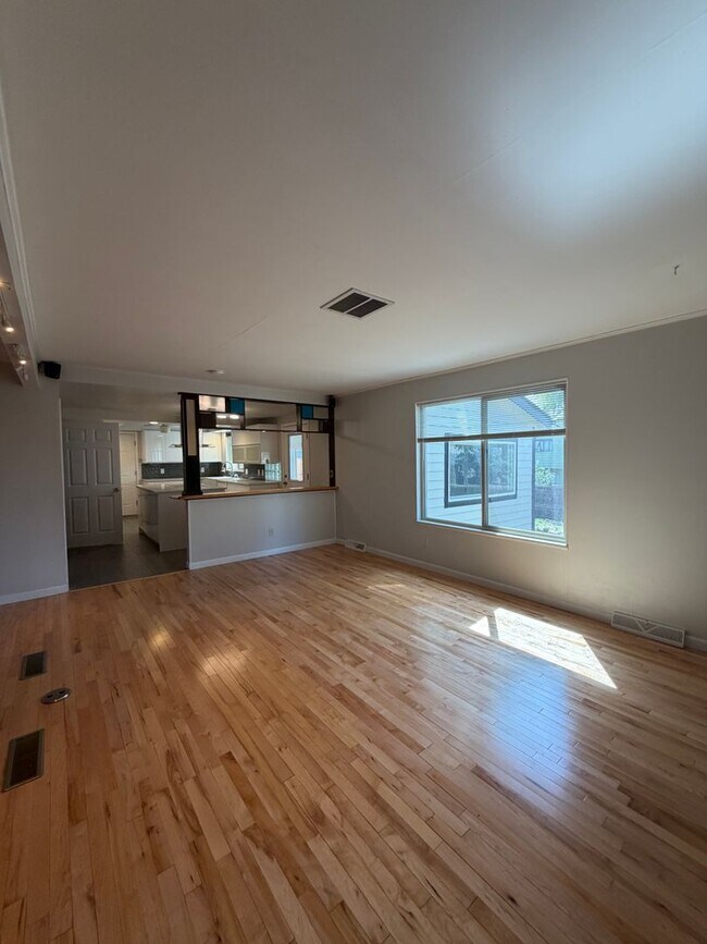 Building Photo - 16596 E Stanford Pl