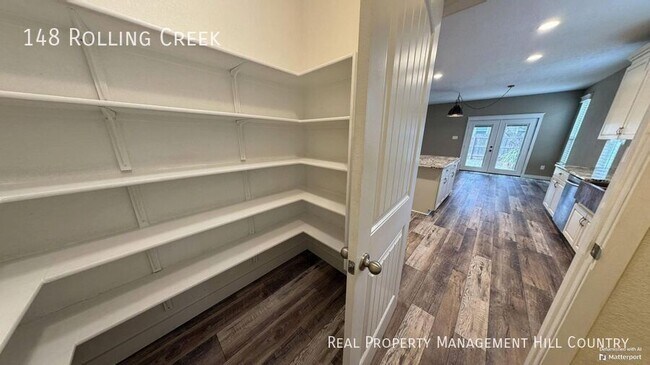 Building Photo - 148 Rolling Creek