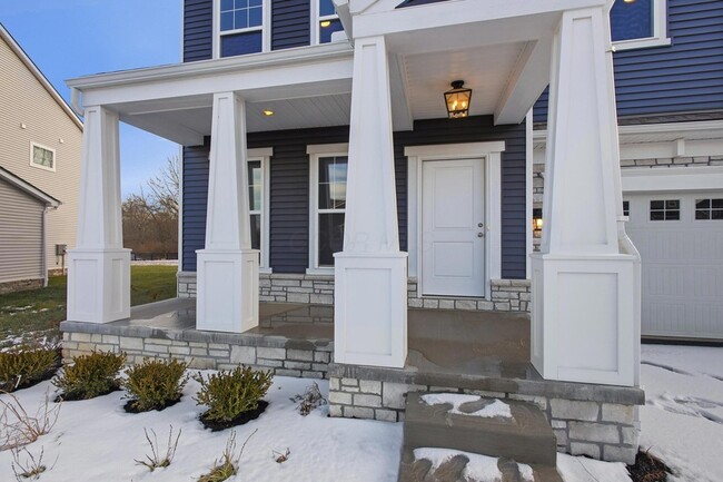 Building Photo - 7051 Aster Wy