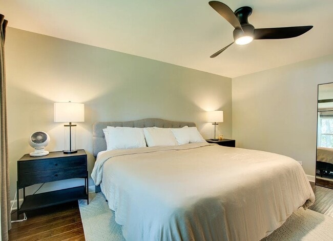 Building Photo - 1344 Fir Ct