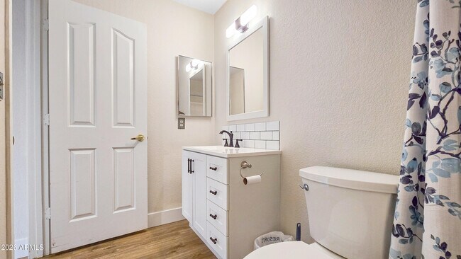 Building Photo - 2011 W Harrison St