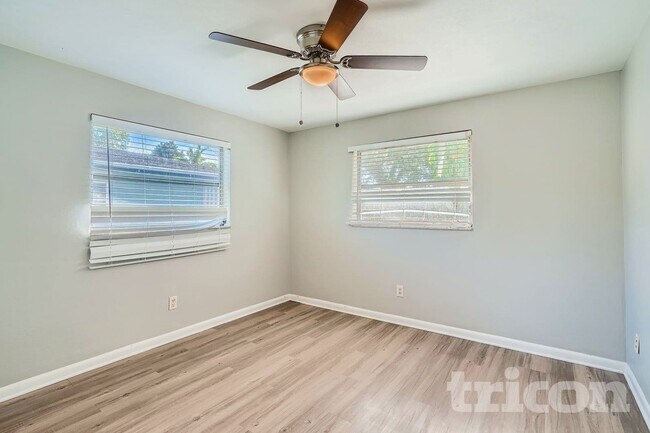 Building Photo - 3696 Dogwood Ave