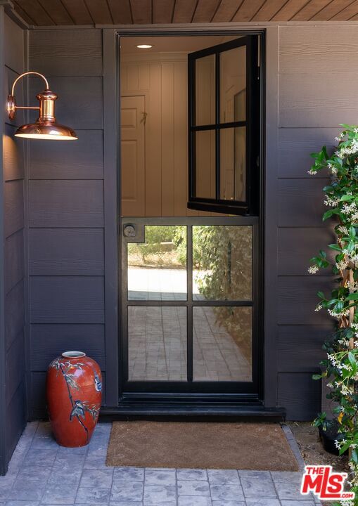 Building Photo - 6 Buckskin Ct