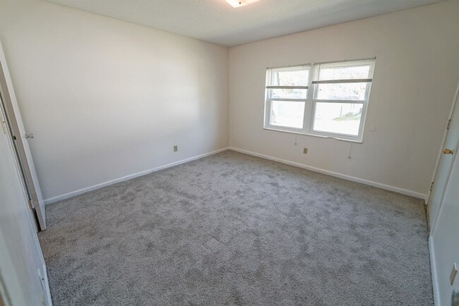 Building Photo - 2325 W Pensacola St