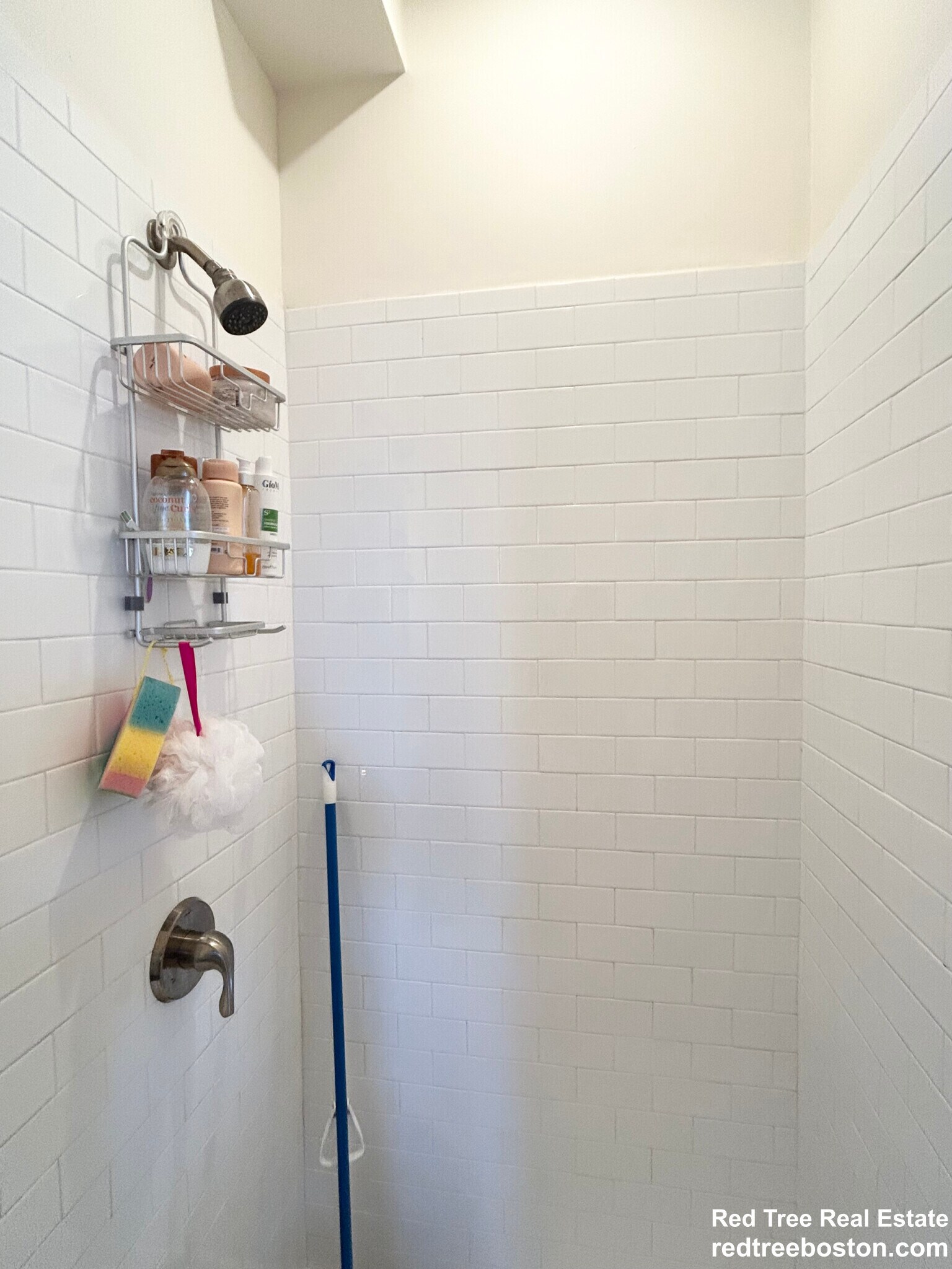 Unit 3 - 874 Beacon St