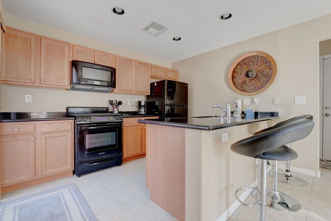 Building Photo - 7765 Floral Fabric Ct