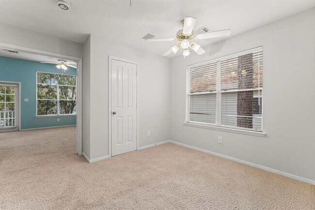 Building Photo - 43 W Gaslight Pl