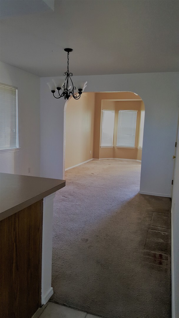 Building Photo - Best  Deal In El Paso Rentals!!