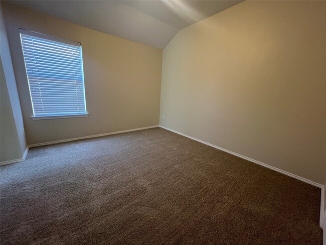 Building Photo - 15632 Gatehouse Dr