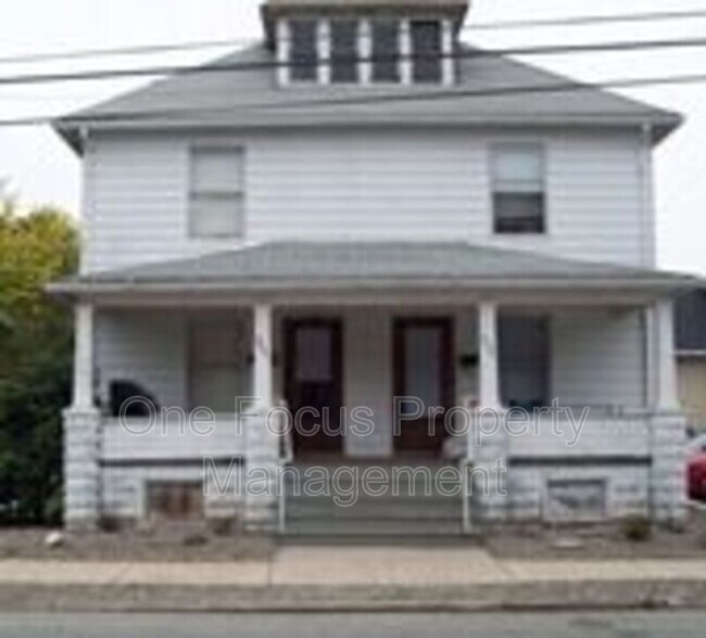 Primary Photo - 930 Vine Ave