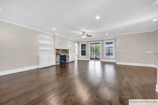 Building Photo - ONE STORY EXECUTIVE HOME READY FOR YOU IN REGATTA FOREST