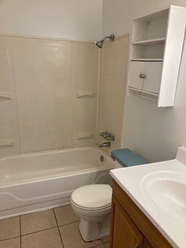 Building Photo - Gulfport 3 Bedroom