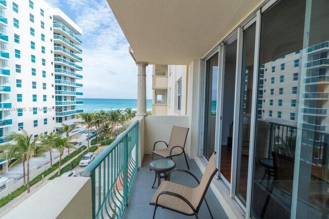 Building Photo - 9195 Collins Ave