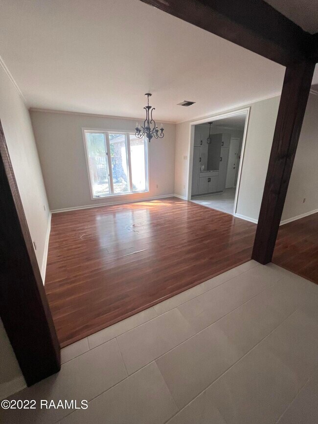 Building Photo - 32 Audubon Oaks Blvd