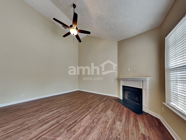 Building Photo - 1205 Sundown Ct
