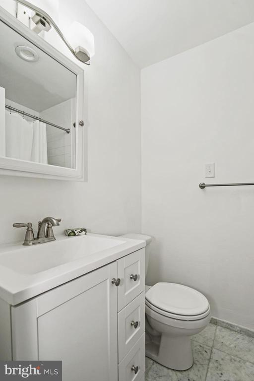 Building Photo - 1601 18th St NW