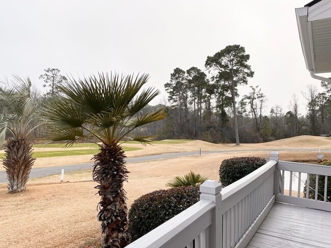 Building Photo - FULLY-FURNISHED GORGEOUS TOWNHOME!