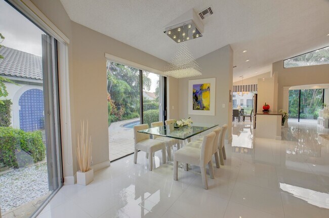 Building Photo - 2106 NW 60th Cir