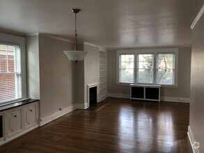 Building Photo - 5710 Woodmont St
