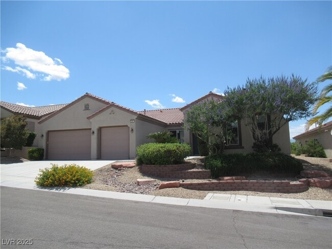 Building Photo - 2091 Clearwater Lake Dr