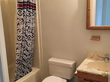 Building Photo - 385 Magnolia Rd