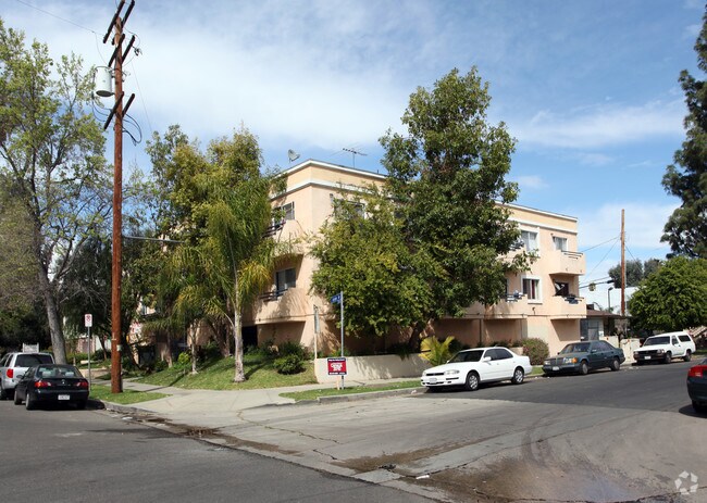 Primary Photo - 7004 Jordan Ave