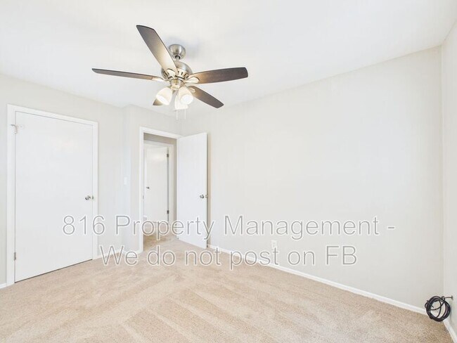 Building Photo - 4834 Evanston Ave