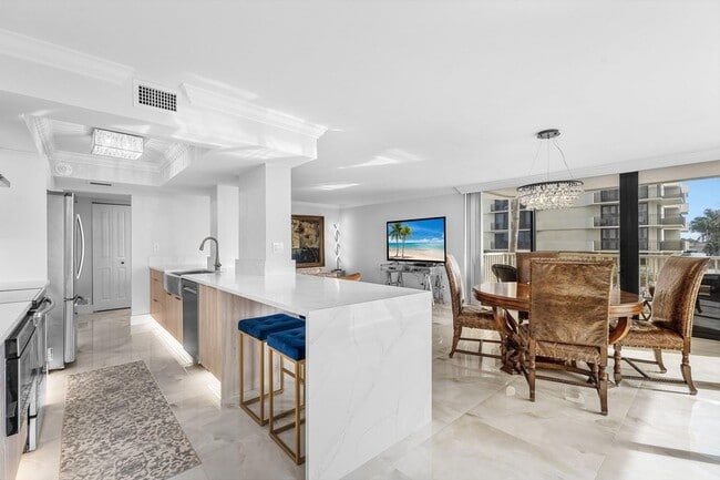 Building Photo - 5480 N Ocean Dr