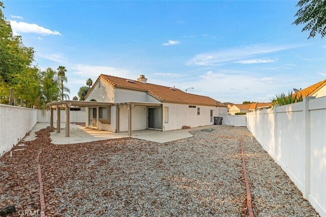 Building Photo - 28243 Valombrosa Dr