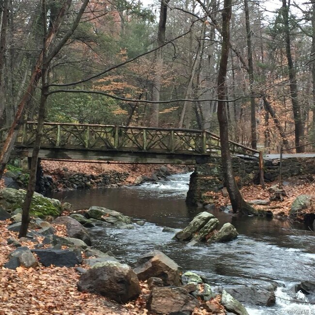 Building Photo - 49 Beekman Ave