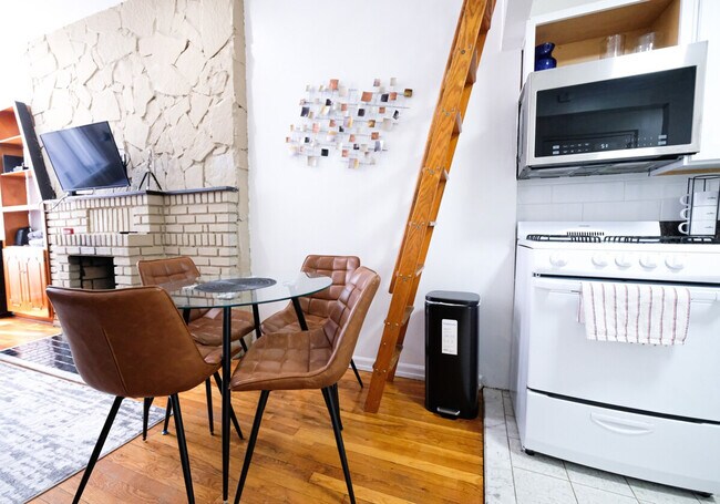 Building Photo - 28-30 West 86th Street-SI ID1031987P