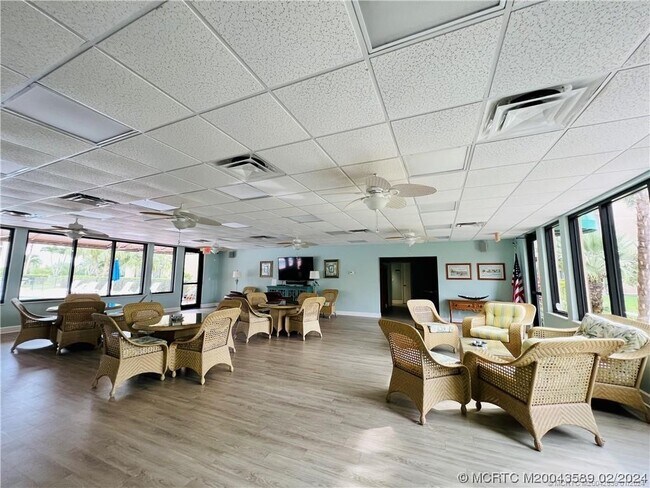 Building Photo - 3442 NE Causeway Blvd