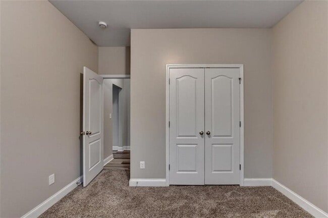 Building Photo - 359 Shiloh Manor Dr