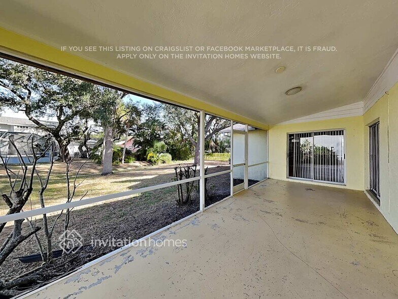 Building Photo - 2275 Cork Oak St W