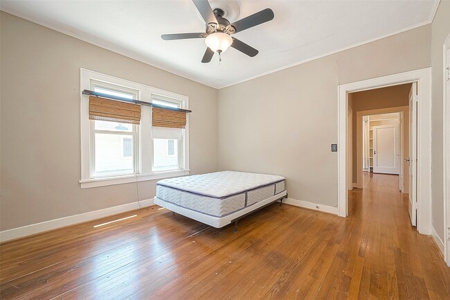 Building Photo - 1309 2nd St