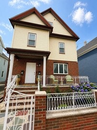 Building Photo - 91 Francis St