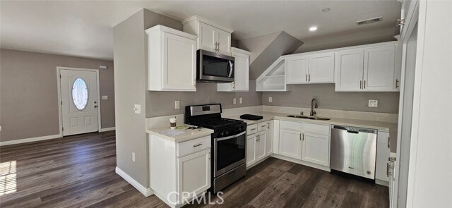 Building Photo - 12308 Valley View Ave