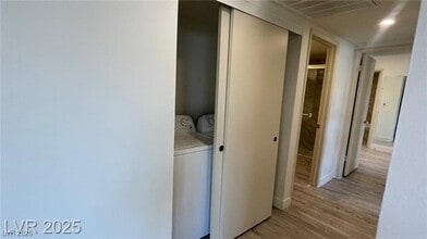 Building Photo - 1701 E Katie Ave