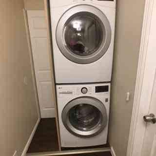 Building Photo - 353 S Elizabeth St