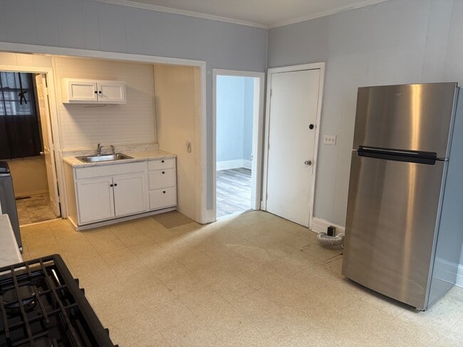 Building Photo - 201 Auburn St