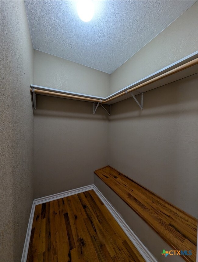 Building Photo - 1185 W Mill St