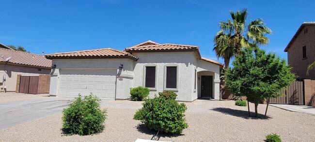Primary Photo - Unbelievable 3 bedroom 2 bath home in Peca...