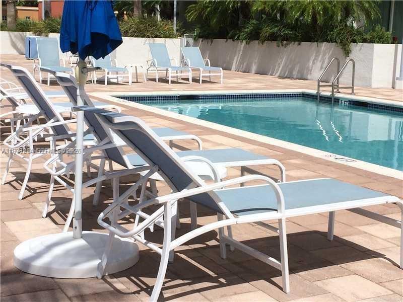 Building Photo - 3180 Coral Way