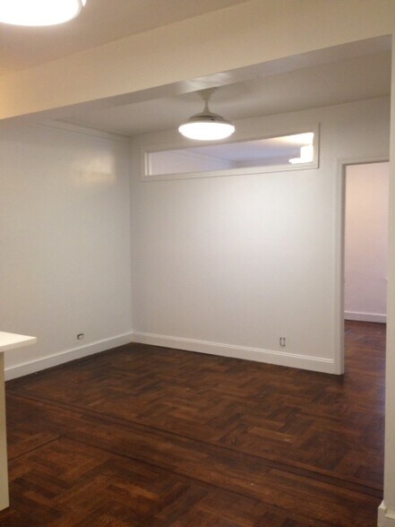 living room - 208 E 28th St
