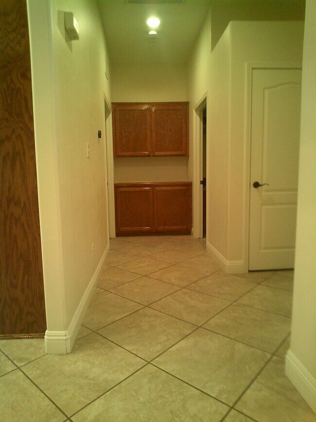 Building Photo - 8501 Exodus Ln