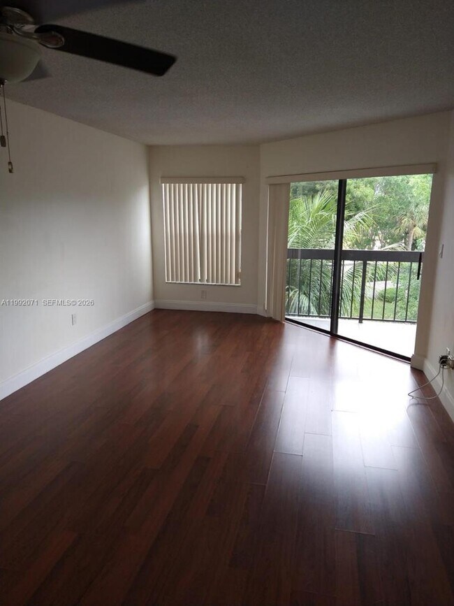 Building Photo - 8810 SW 132nd Pl