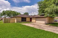 Building Photo - 2779 Forest Point Dr