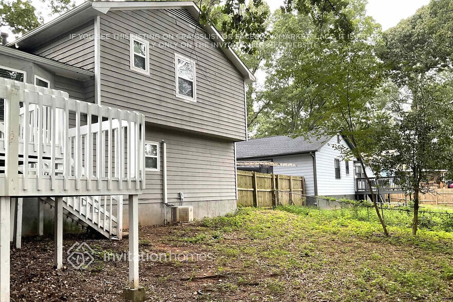 Building Photo - 5370 Zachary Dr
